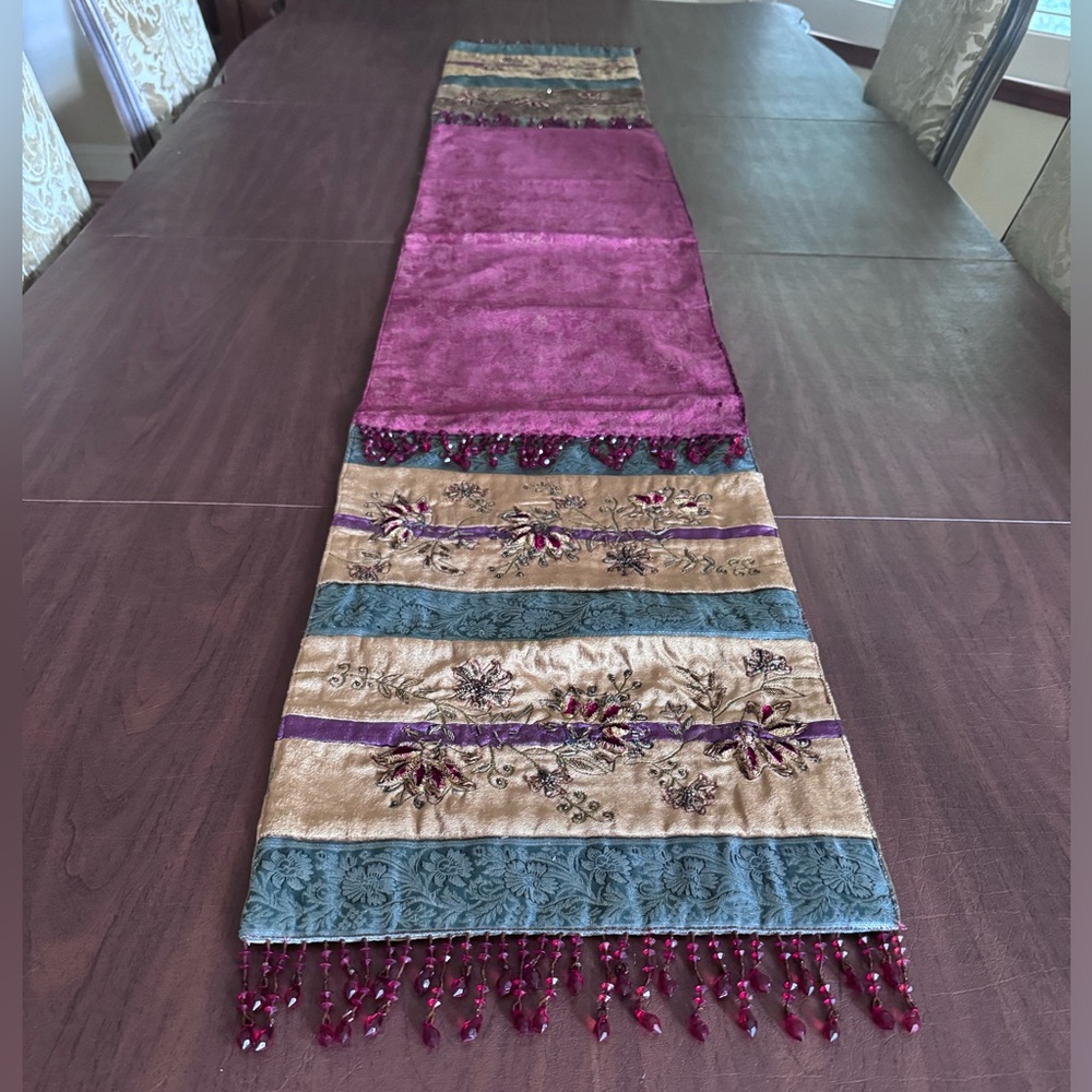 Fall / Holiday fabric table runner made by Taurus